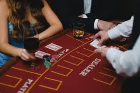 Antarmuka permainan Colok Naga di platform slot 5k menampilkan papan angka dan riwayat hasil